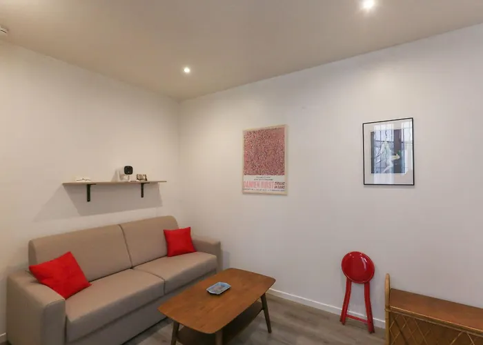 Cosy Apartment Next To The Moulin Rouge